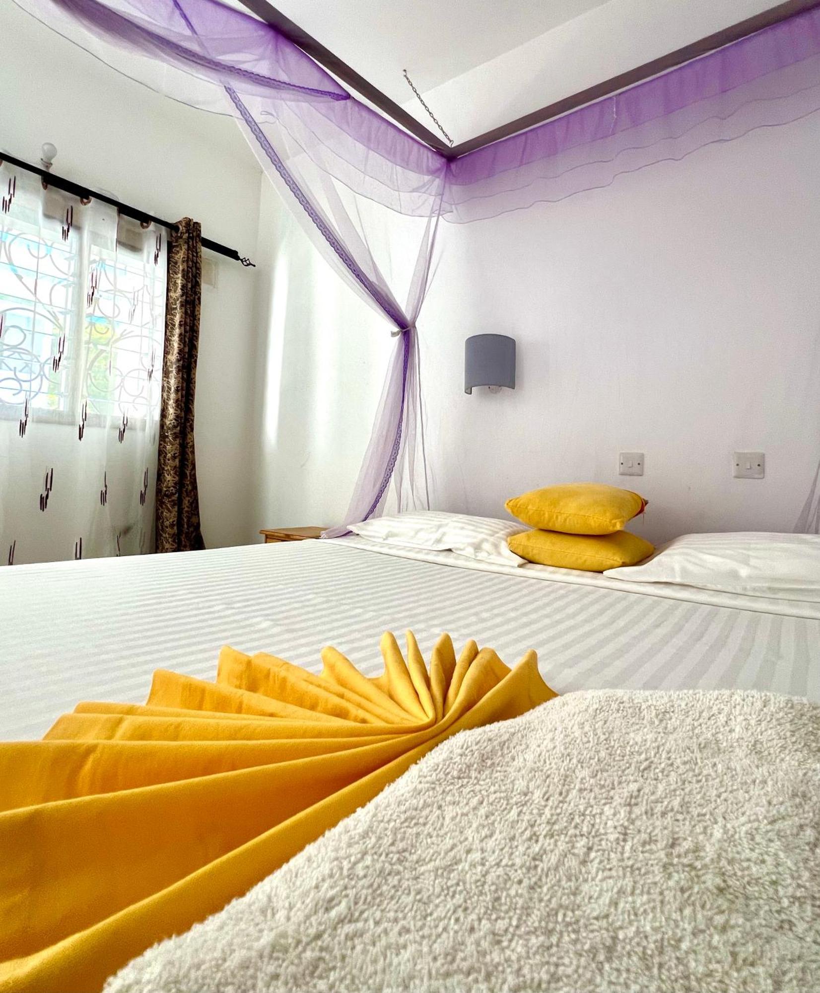 Papillon Garden Bar Villas Bamburi Bagian luar foto