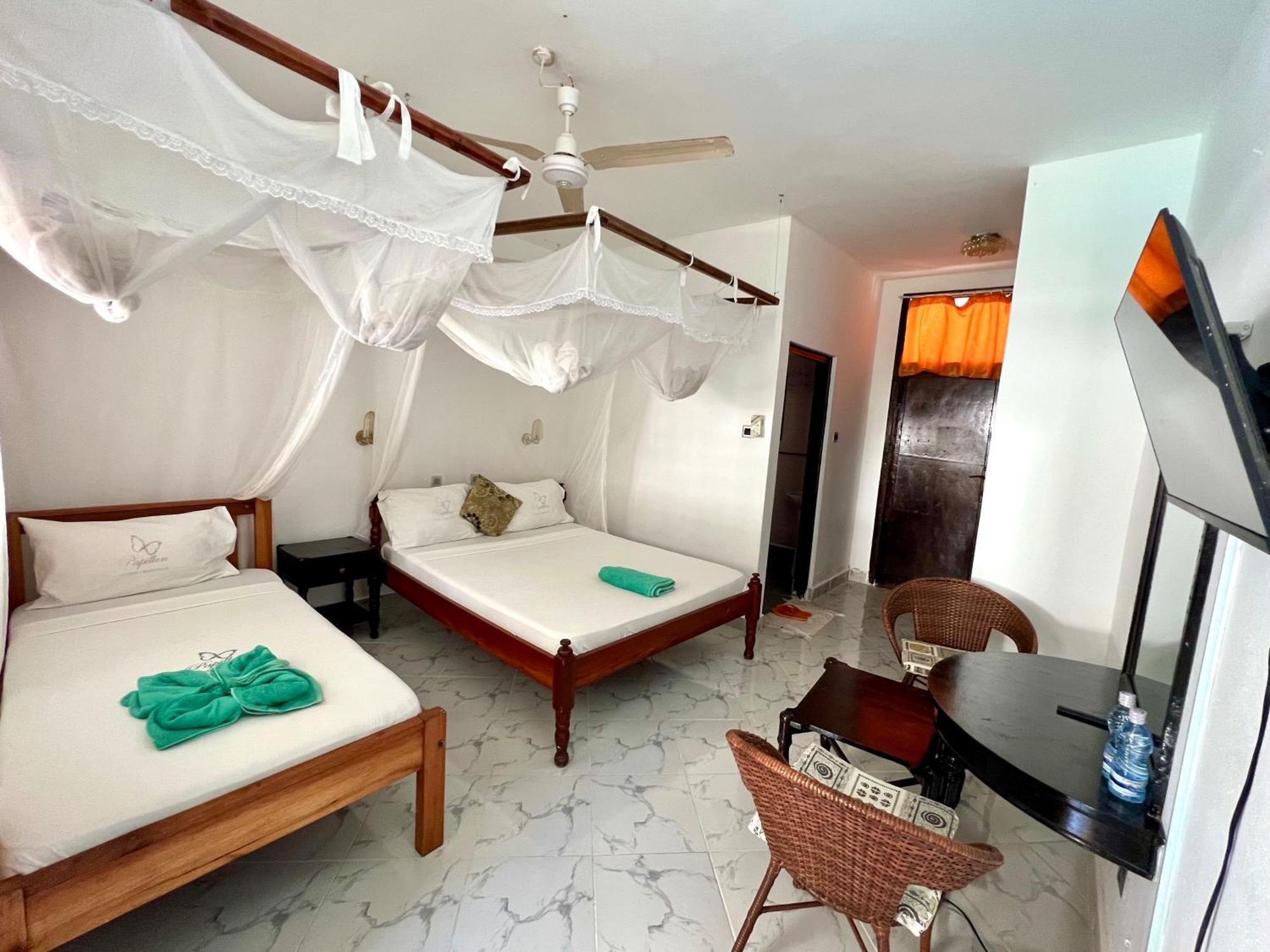 Papillon Garden Bar Villas Bamburi Bagian luar foto